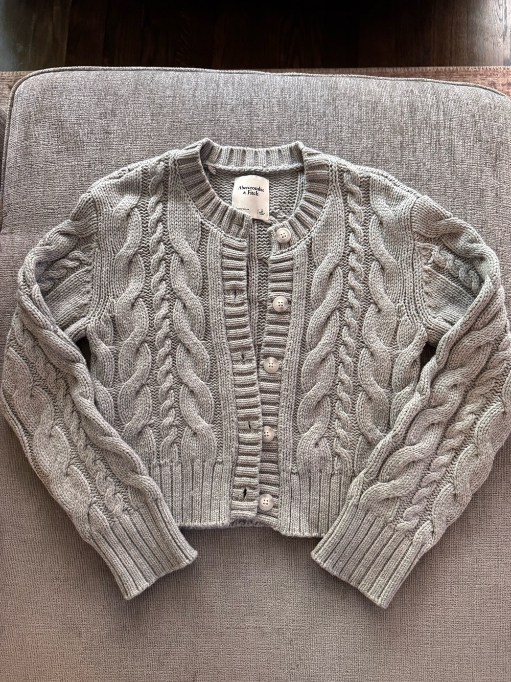 Abercrombie & Fitch cropped cabled cardigan